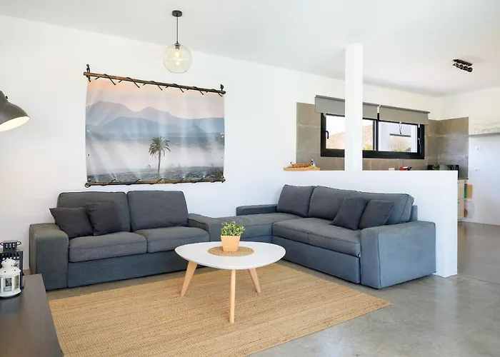 Casa Sur, Кониль